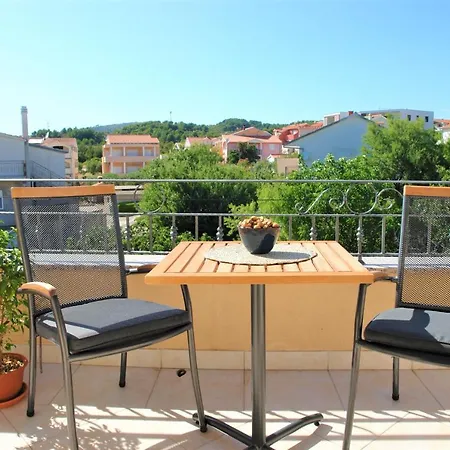 Iva Apartmani Vodice Exterior photo