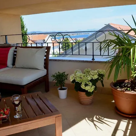 Iva Apartmani Vodice Exterior photo