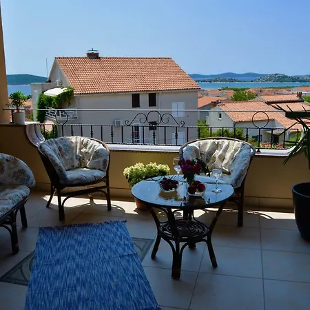 Iva Apartmani Vodice Exterior photo