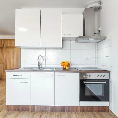 Iva Apartmani Vodice Exterior photo