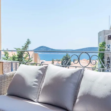 Iva Apartmani Vodice Exterior photo