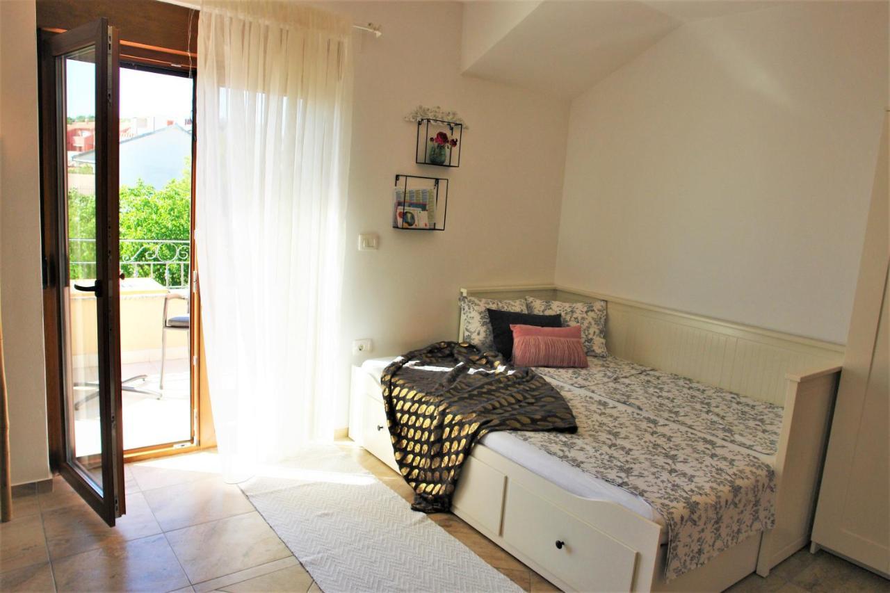 Iva Apartment