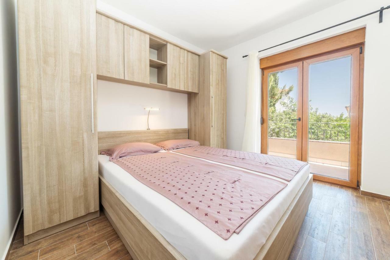 Apartment Iva *